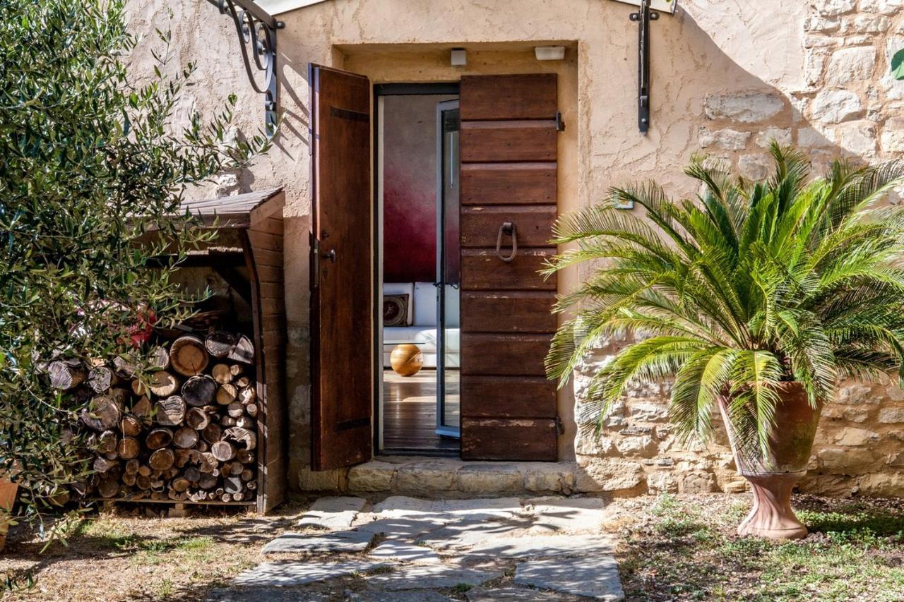 Villa Ancora Tenuta Lonciano Gualdo  外观 照片